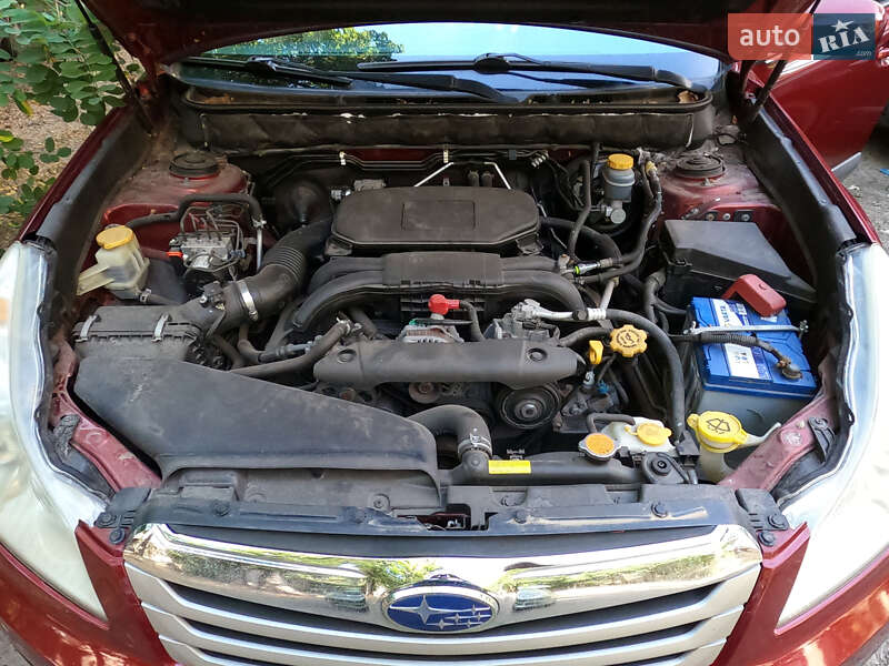 Универсал Subaru Outback 2010 в Одессе
