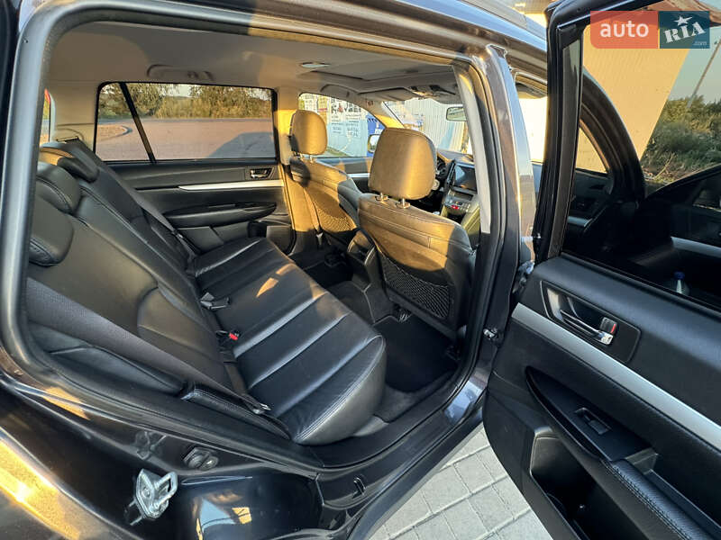 Универсал Subaru Outback 2010 в Ивано-Франковске
