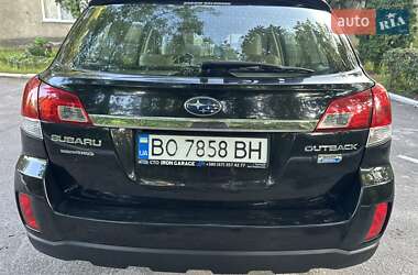 Универсал Subaru Outback 2013 в 