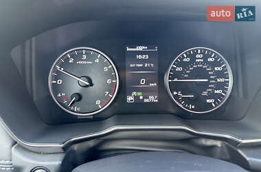 Внедорожник / Кроссовер Subaru Outback 2022 в 