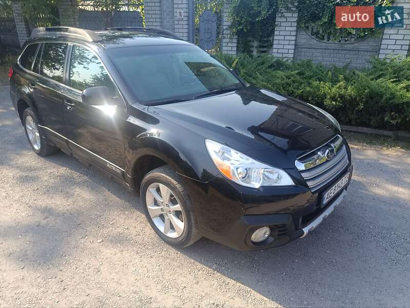Универсал Subaru Outback 2013 в Каменском