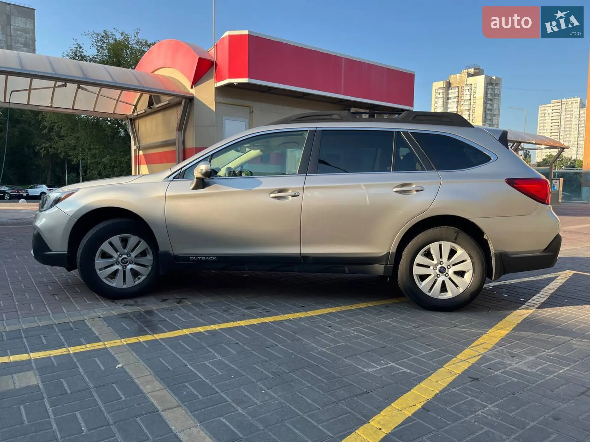 2018 Subaru Outback - мініатюра 2