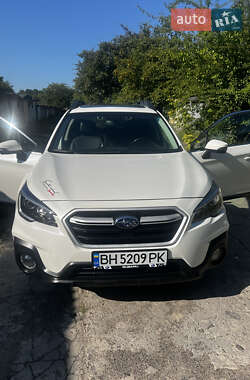 Универсал Subaru Outback 2015 в Гайсине