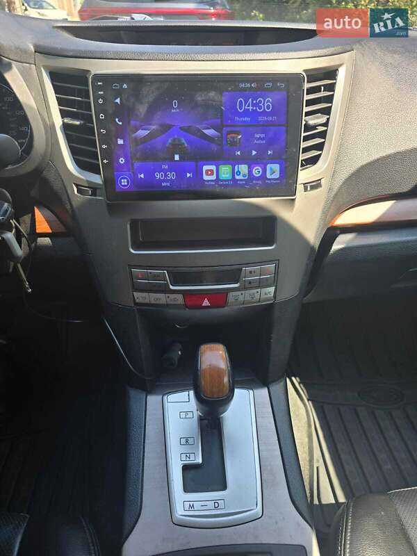 Универсал Subaru Outback 2012 в Киеве