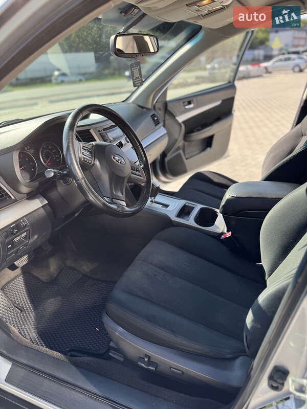 Универсал Subaru Outback 2013 в Тернополе