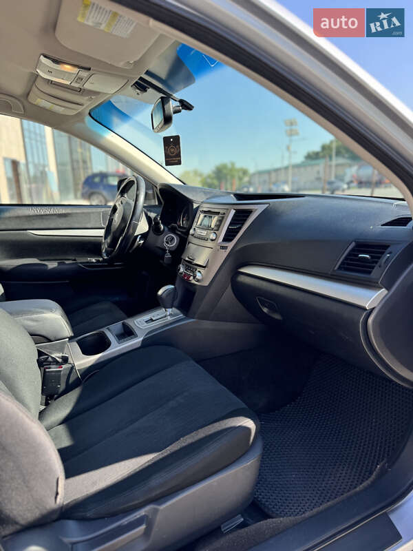 Универсал Subaru Outback 2013 в Тернополе