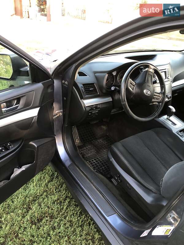Универсал Subaru Outback 2013 в Ивано-Франковске