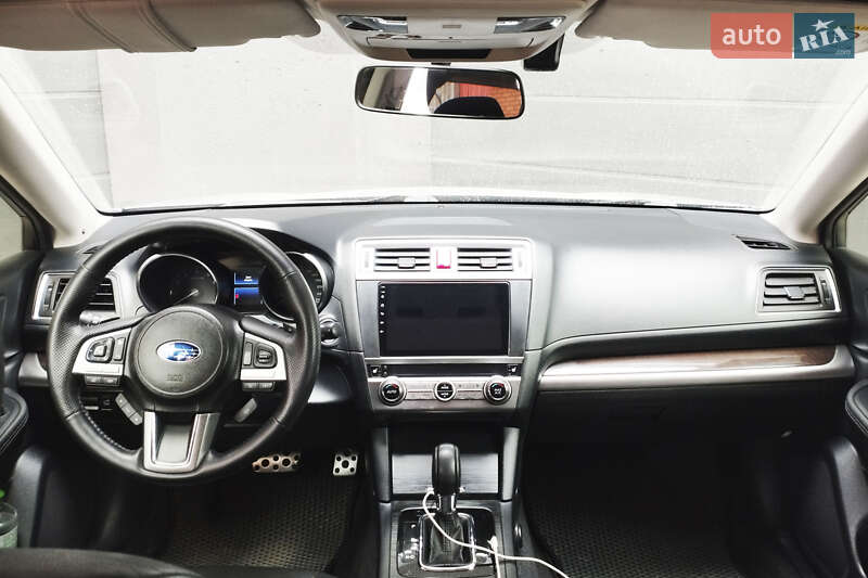 Универсал Subaru Outback 2017 в Киеве