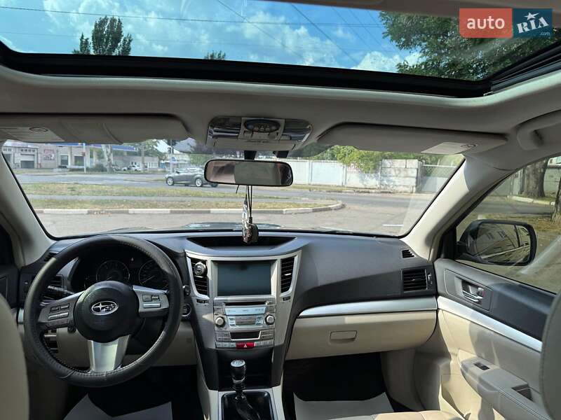 Універсал Subaru Outback 2010 в Запоріжжі