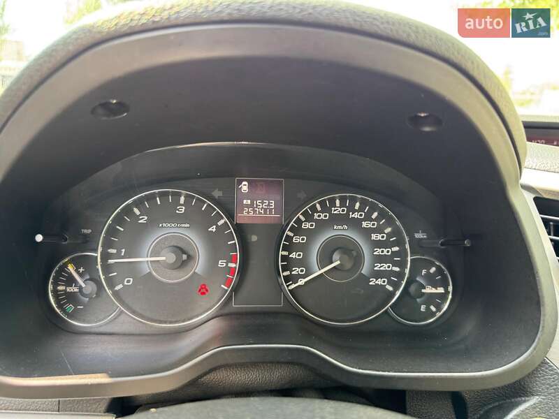 Універсал Subaru Outback 2010 в Запоріжжі