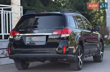 Универсал Subaru Outback 2013 в 
