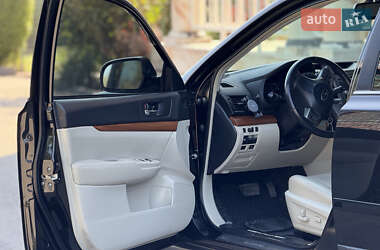 Универсал Subaru Outback 2013 в 