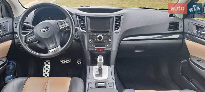 Универсал Subaru Outback 2014 в Вараше