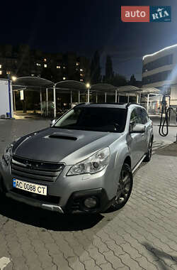 Універсал Subaru Outback 2013 в Луцьку