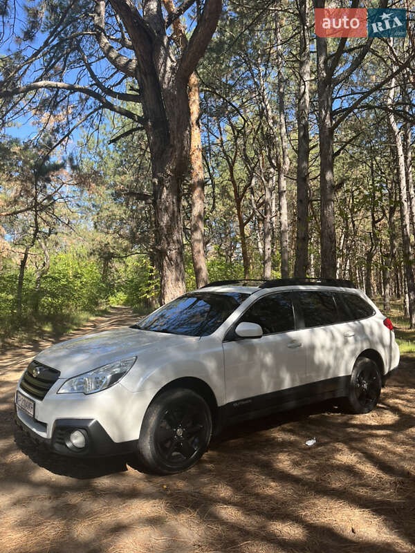 Subaru Outback 2013