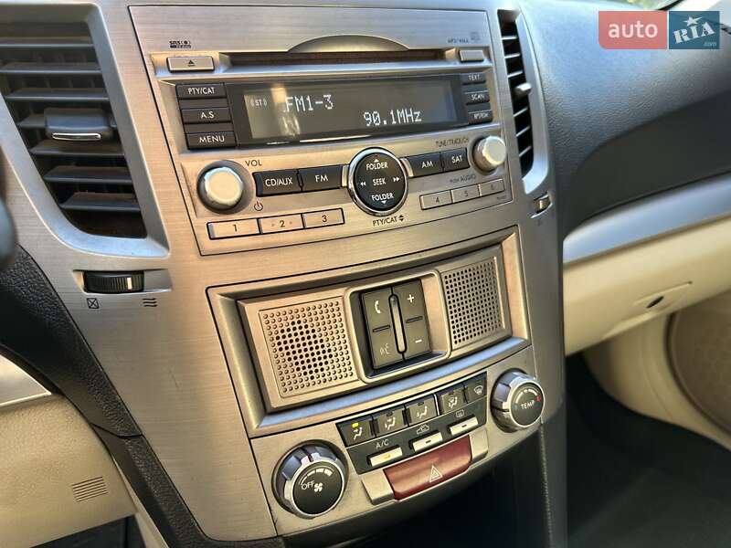 Універсал Subaru Outback 2011 в Дніпрі