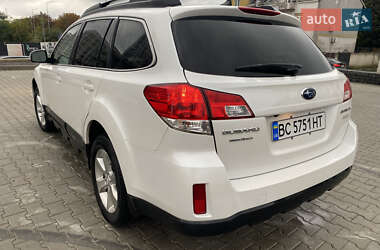 Универсал Subaru Outback 2013 в 