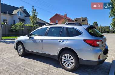 Универсал Subaru Outback 2015 в Киеве