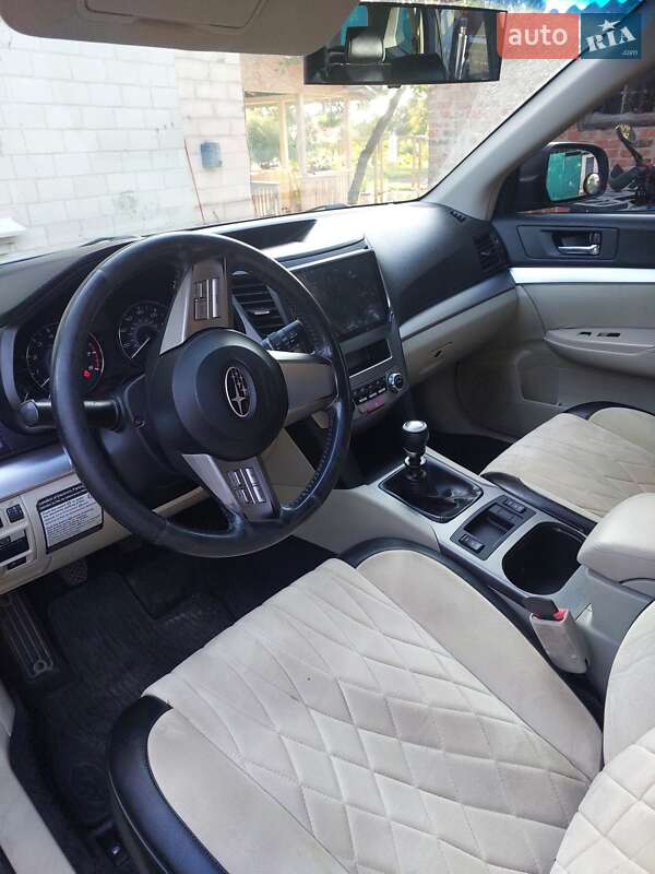 Універсал Subaru Outback 2009 в Черкасах