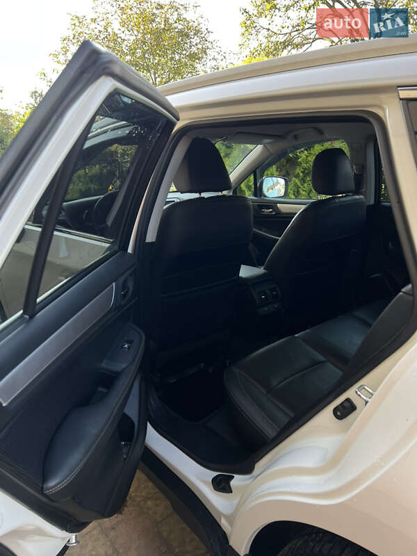 Универсал Subaru Outback 2014 в Львове