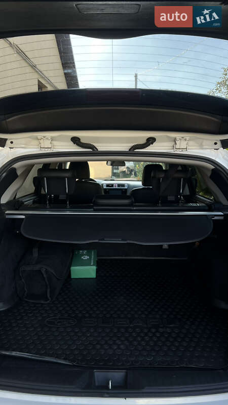 Универсал Subaru Outback 2014 в Львове