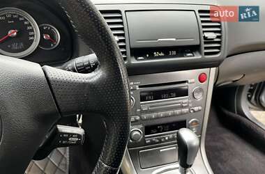Універсал Subaru Outback 2005 в  фото 22 Універсал Subaru Outback 2005 в