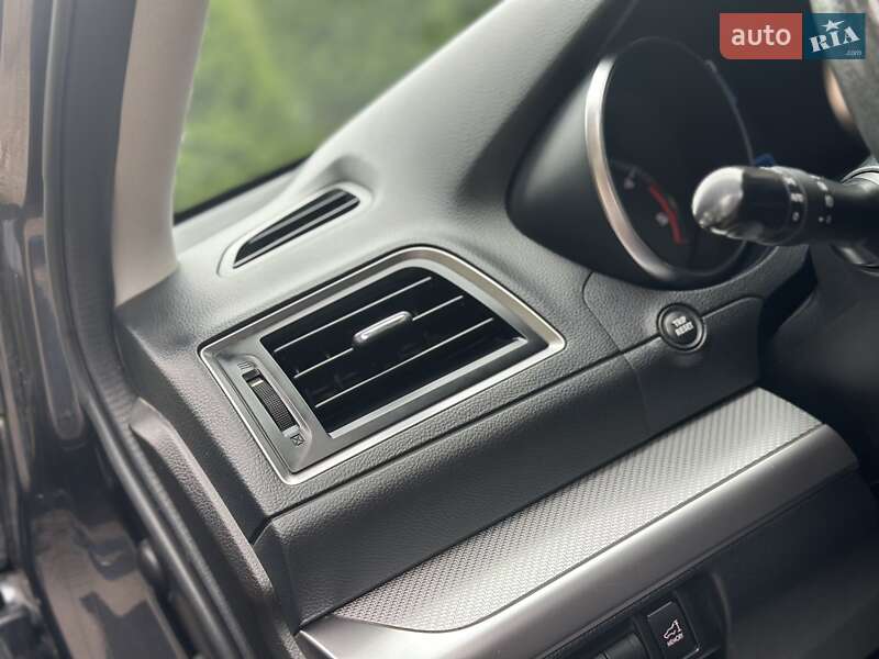 Універсал Subaru Outback 2014 в Дрогобичі