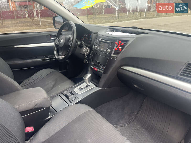 Универсал Subaru Outback 2013 в Киеве фото 14 Универсал Subaru Outback 2013 в Киеве