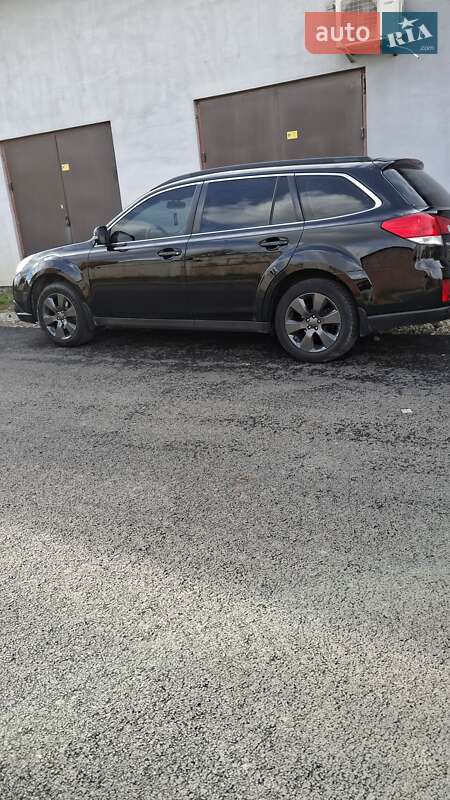Універсал Subaru Outback 2009 в Івано-Франківську