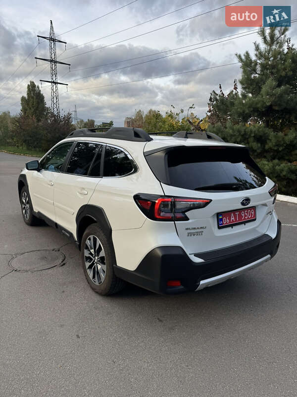 Универсал Subaru Outback 2023 в Киеве