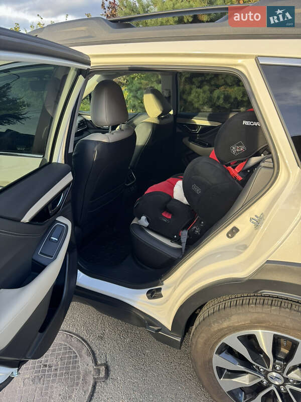 Универсал Subaru Outback 2023 в Киеве