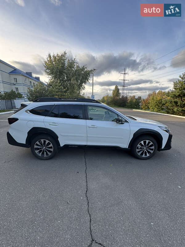 Универсал Subaru Outback 2023 в Киеве