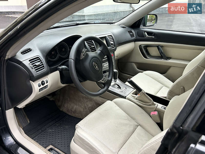 Универсал Subaru Outback 2004 в Киеве