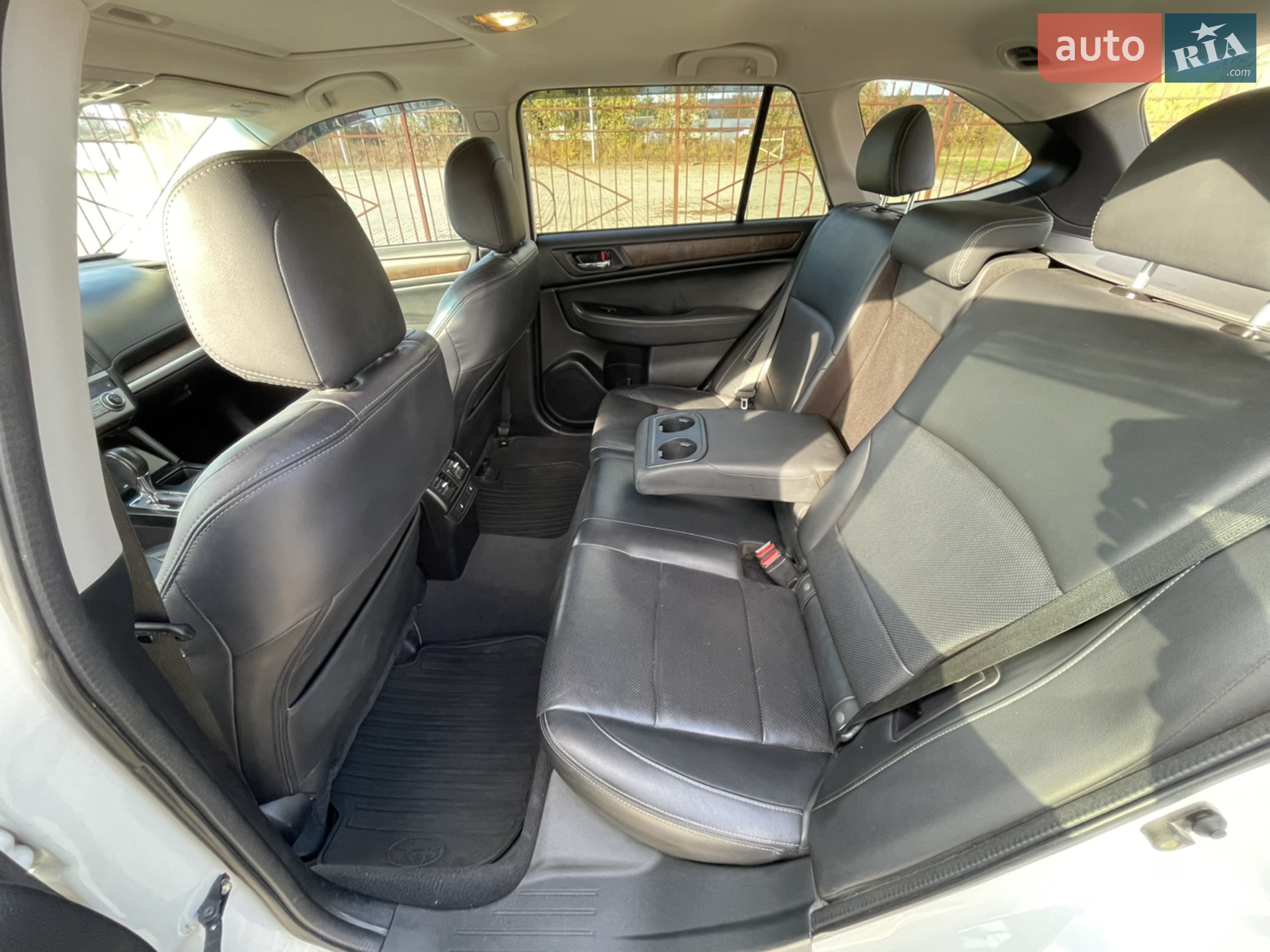 2015 Subaru Outback - мініатюра 18