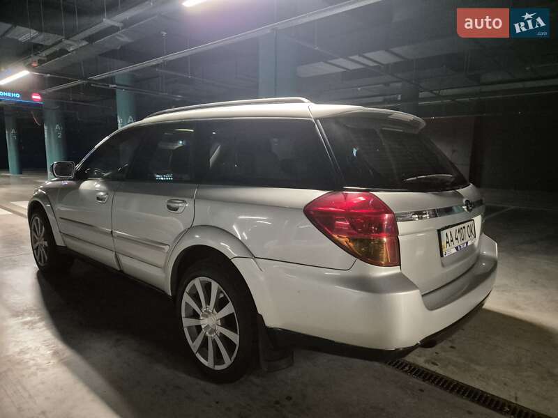 Універсал Subaru Outback 2003 в Києві