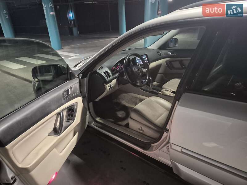 Універсал Subaru Outback 2003 в Києві