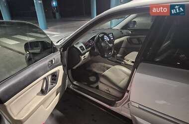 Универсал Subaru Outback 2004 в  фото 11 Универсал Subaru Outback 2004 в