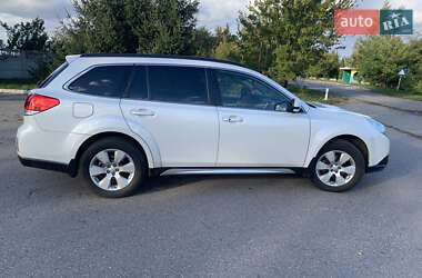 Универсал Subaru Outback 2010 в 
