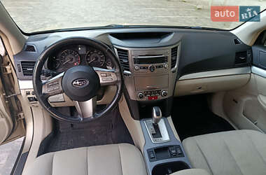 Универсал Subaru Outback 2010 в 