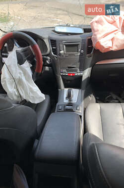 Универсал Subaru Outback 2013 в  фото 7 Универсал Subaru Outback 2013 в