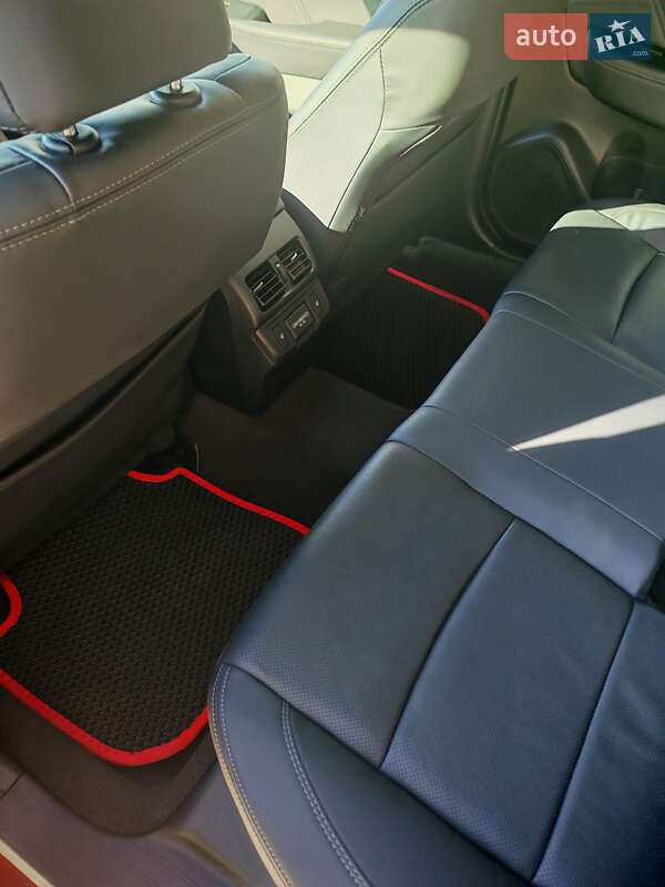 Универсал Subaru Outback 2018 в Луцке фото 13 Универсал Subaru Outback 2018 в Луцке