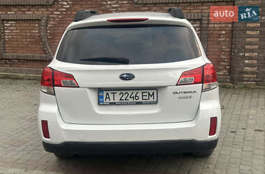 Универсал Subaru Outback 2012 в 
