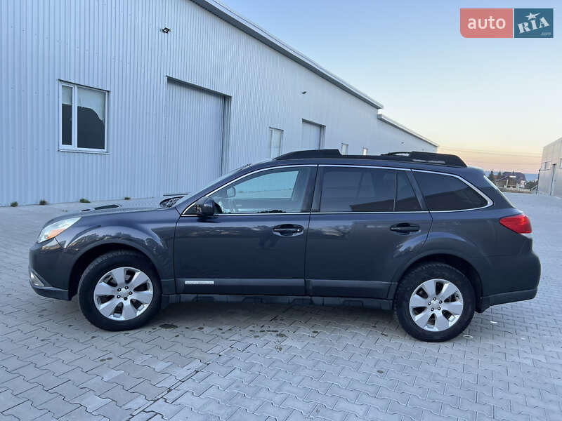 Универсал Subaru Outback 2011 в Ивано-Франковске