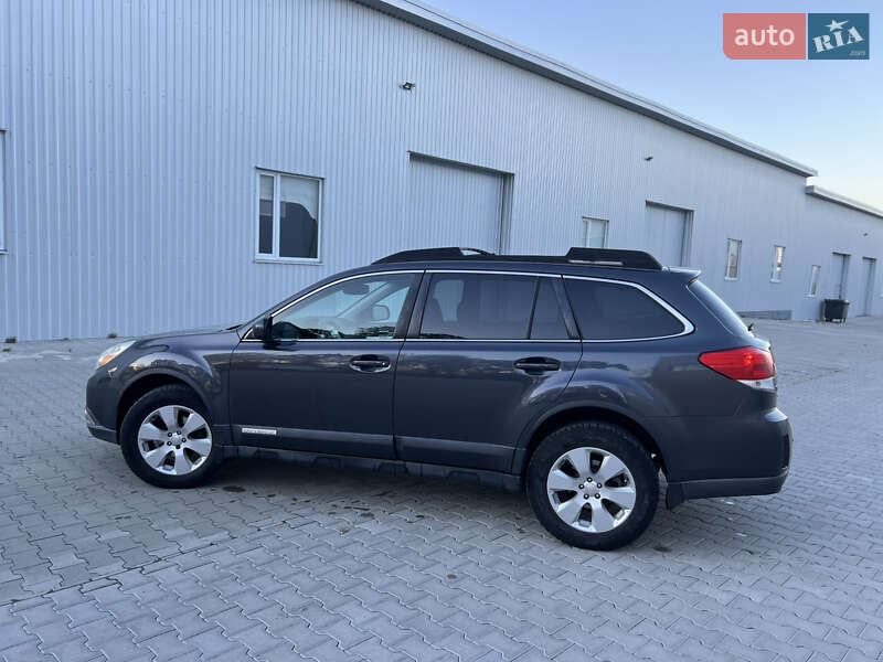 Универсал Subaru Outback 2011 в Ивано-Франковске