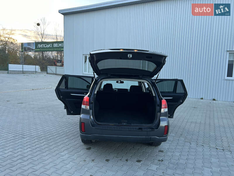 Универсал Subaru Outback 2011 в Ивано-Франковске
