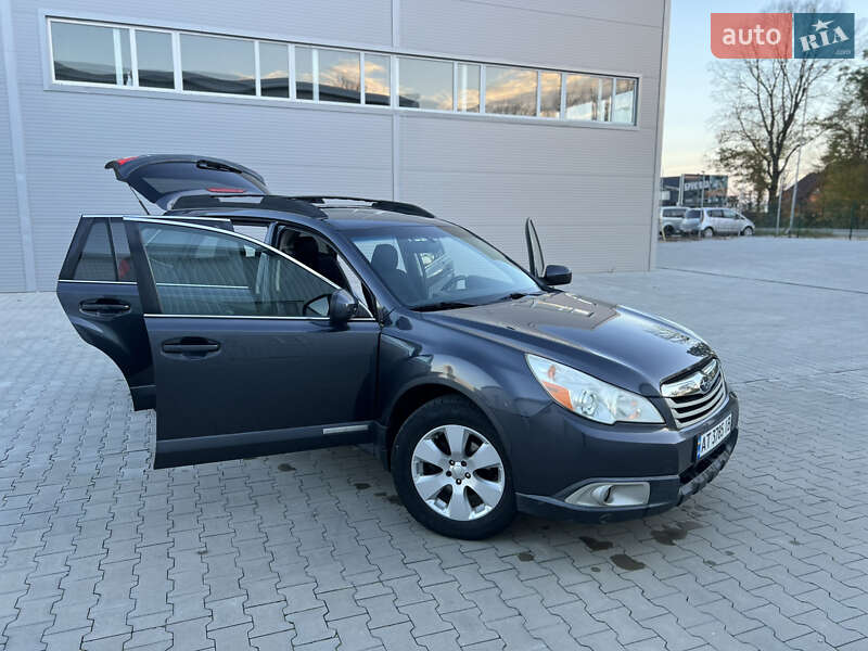 Универсал Subaru Outback 2011 в Ивано-Франковске