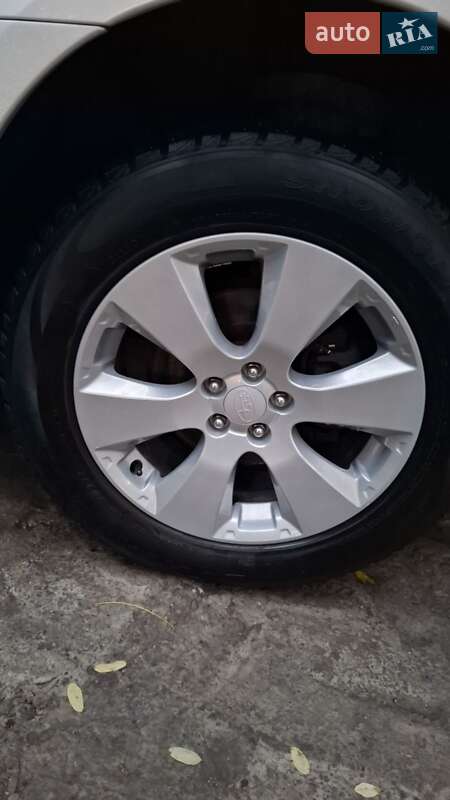 Универсал Subaru Outback 2011 в Запорожье
