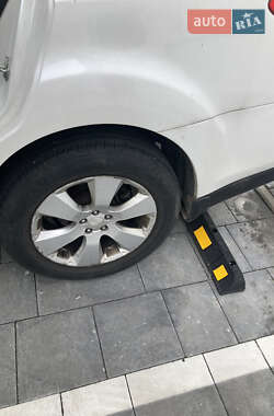 Универсал Subaru Outback 2010 в Киеве