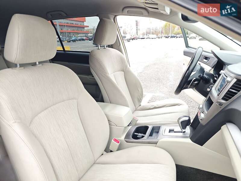 Универсал Subaru Outback 2013 в Черновцах