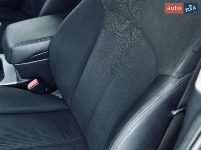 Универсал Subaru Outback 2012 в Кременчуге